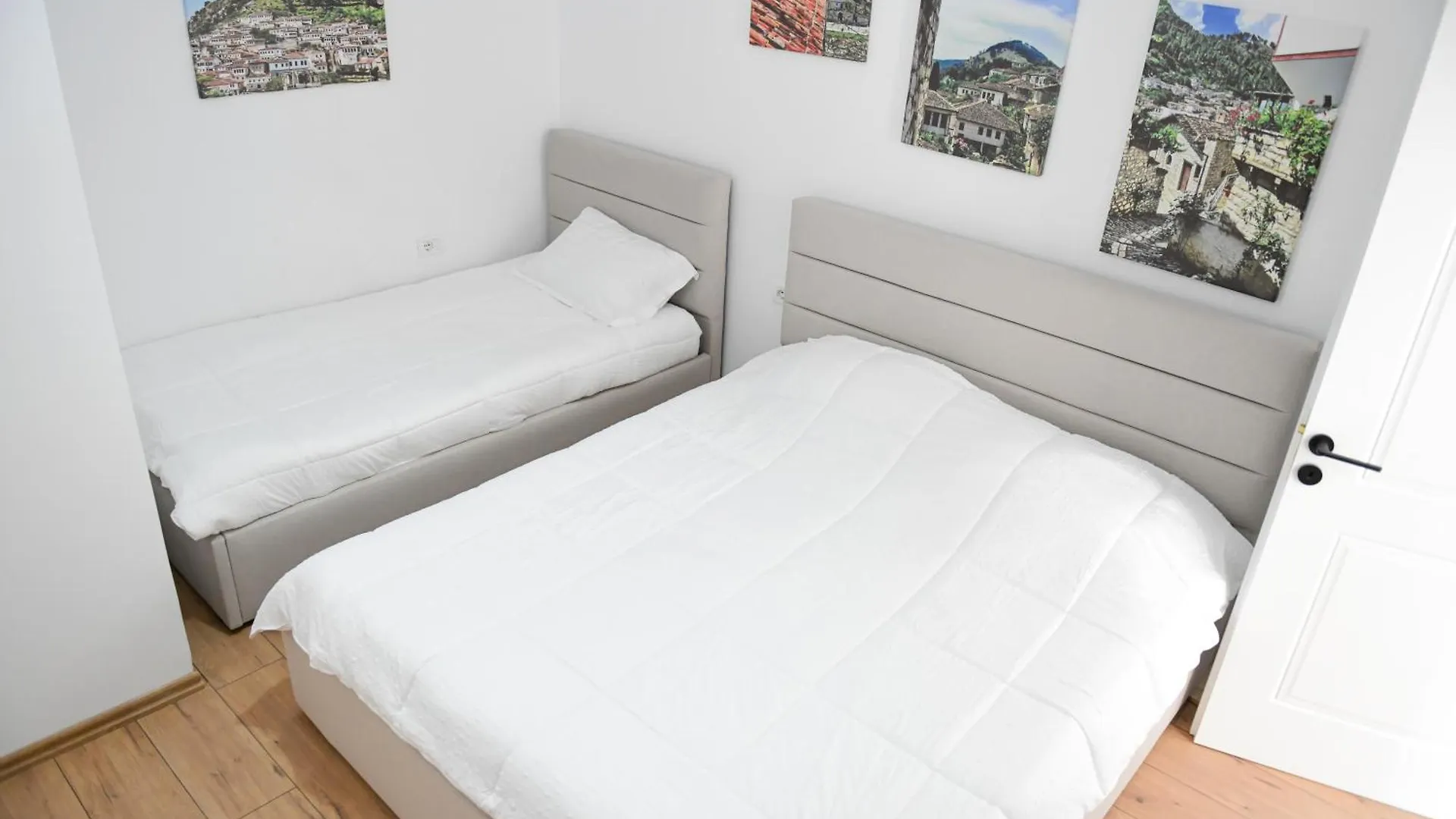 Hotel Villa Edis Berat 0*,